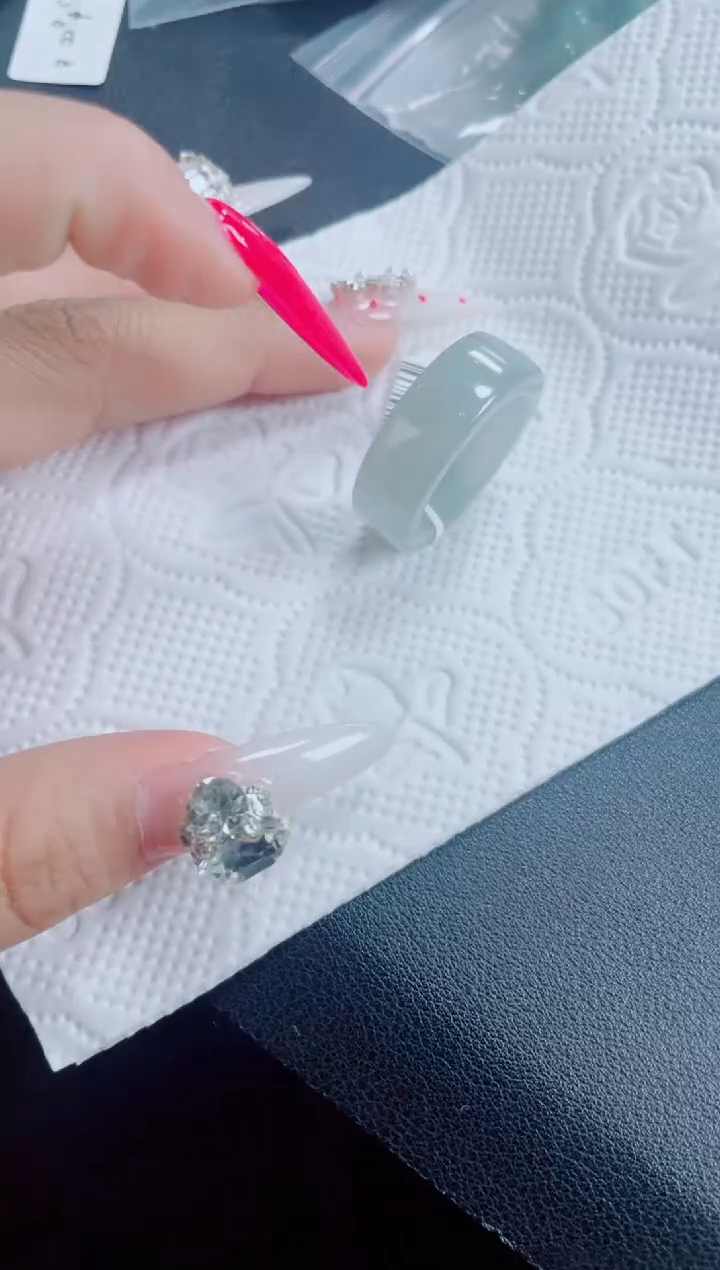 定制翡翠未镶嵌戒圈