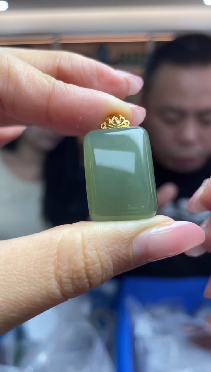 【闪购商品】和田玉·18K金镶嵌多样性发一件