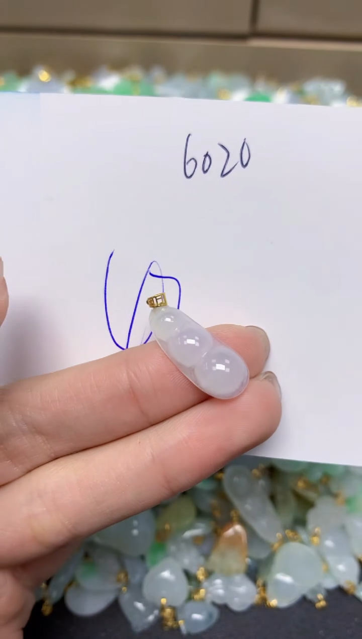 【闪购商品】翡翠颈饰18K金镶嵌天然翡翠A货