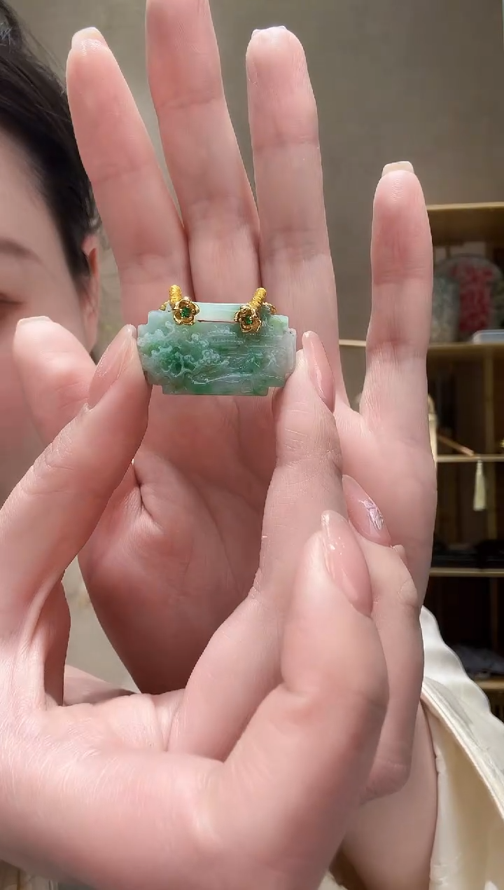 【闪购商品】翡翠颈饰未镶嵌吊坠