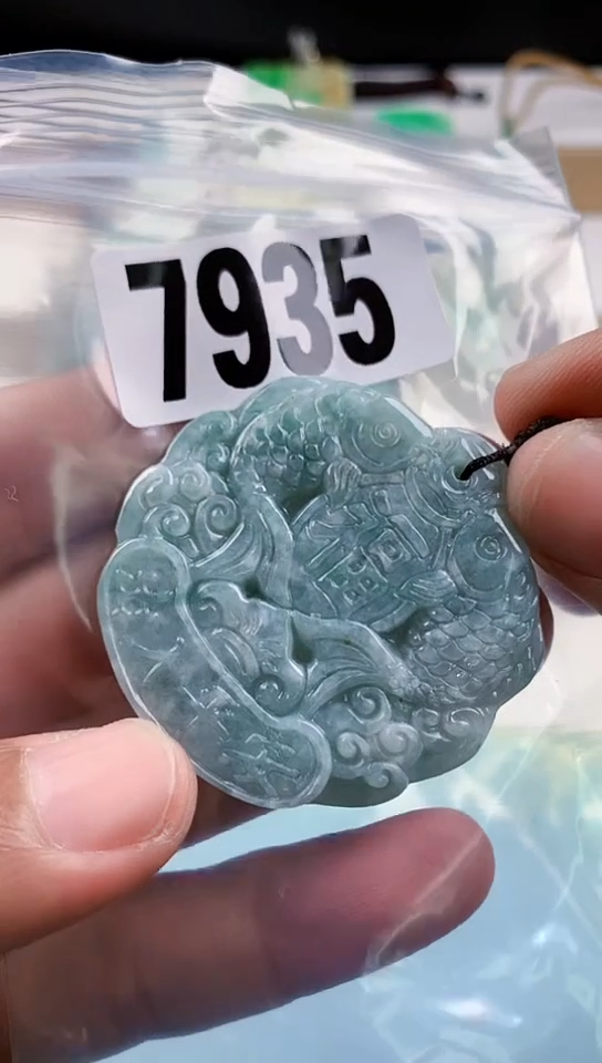 【闪购商品】翡翠挂件未镶嵌天然翡翠吊坠挂件