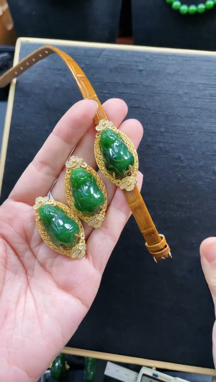 【闪购商品】和田玉吊坠银S925镶嵌多样性发一