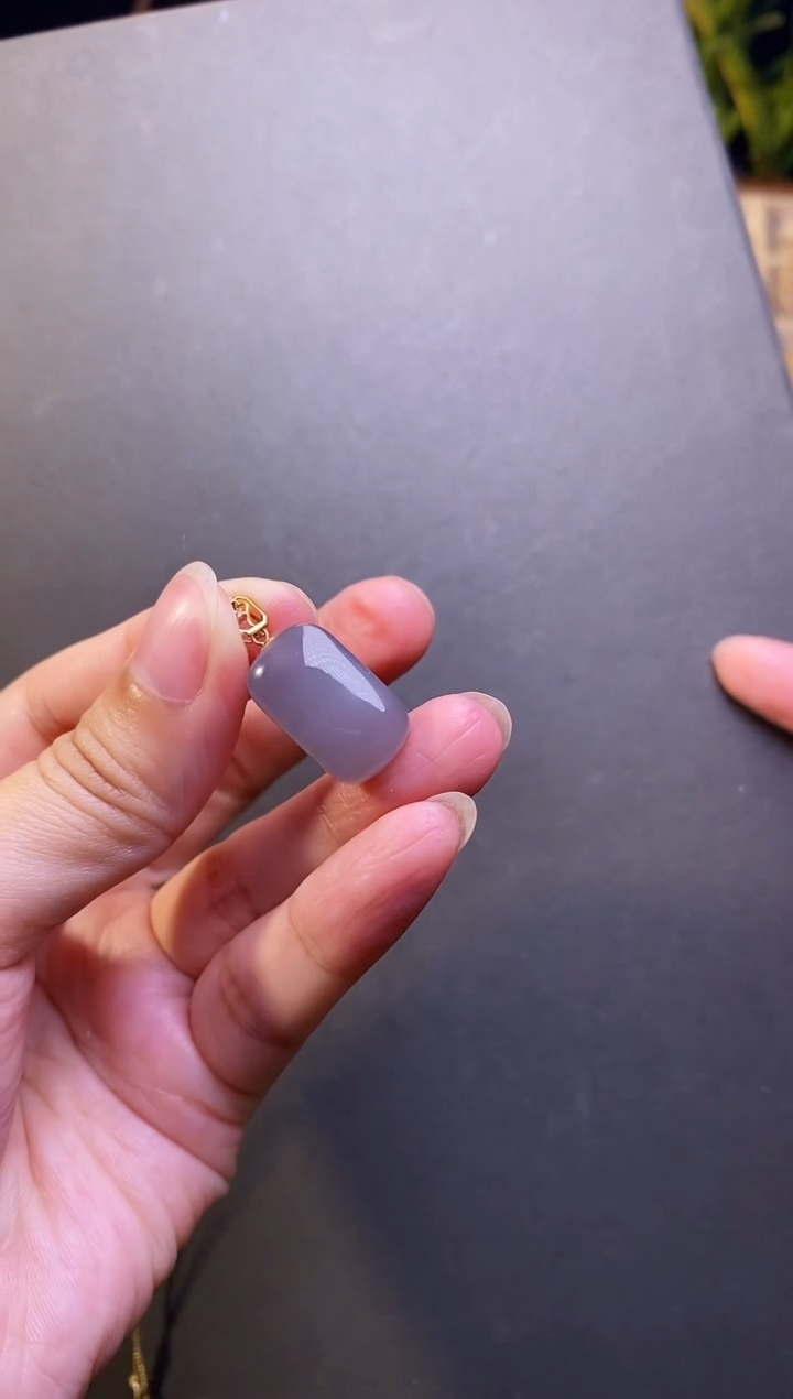 【闪购商品】和田玉颈饰18K金镶嵌烟紫小吊坠