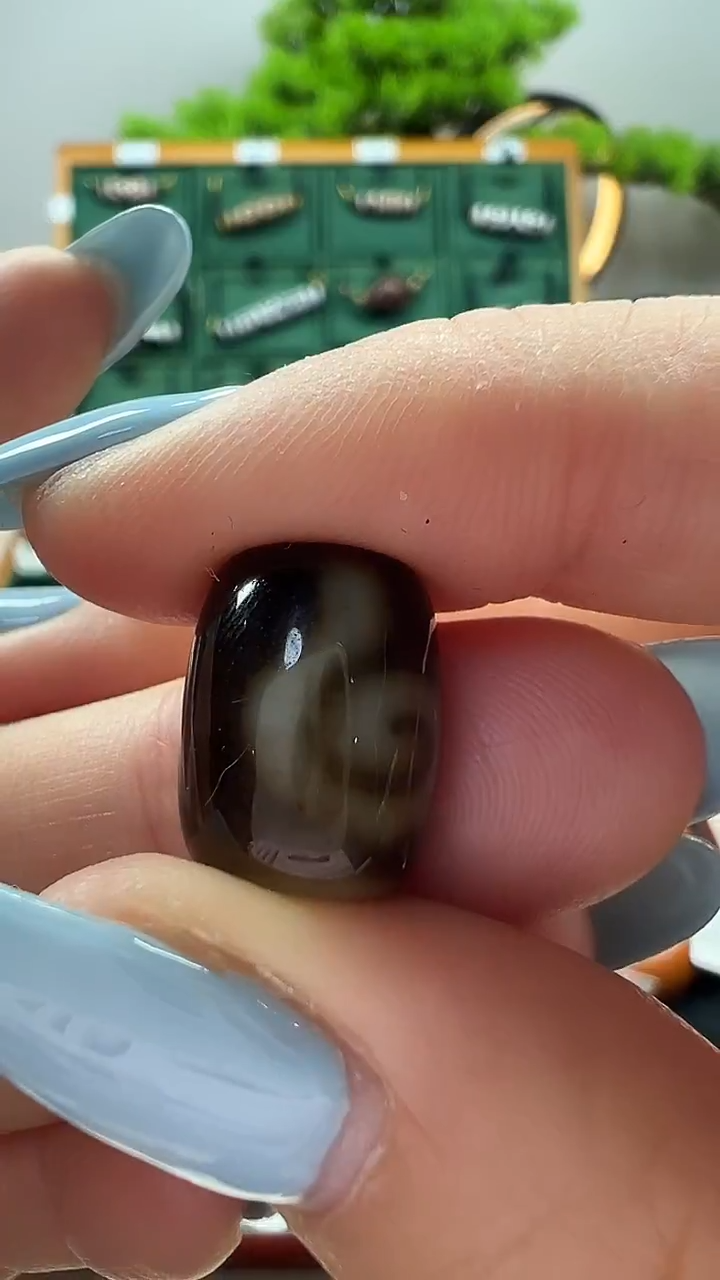 玛瑙/玉髓（覆膜）颈饰未镶嵌6.（微瑕随机发货）