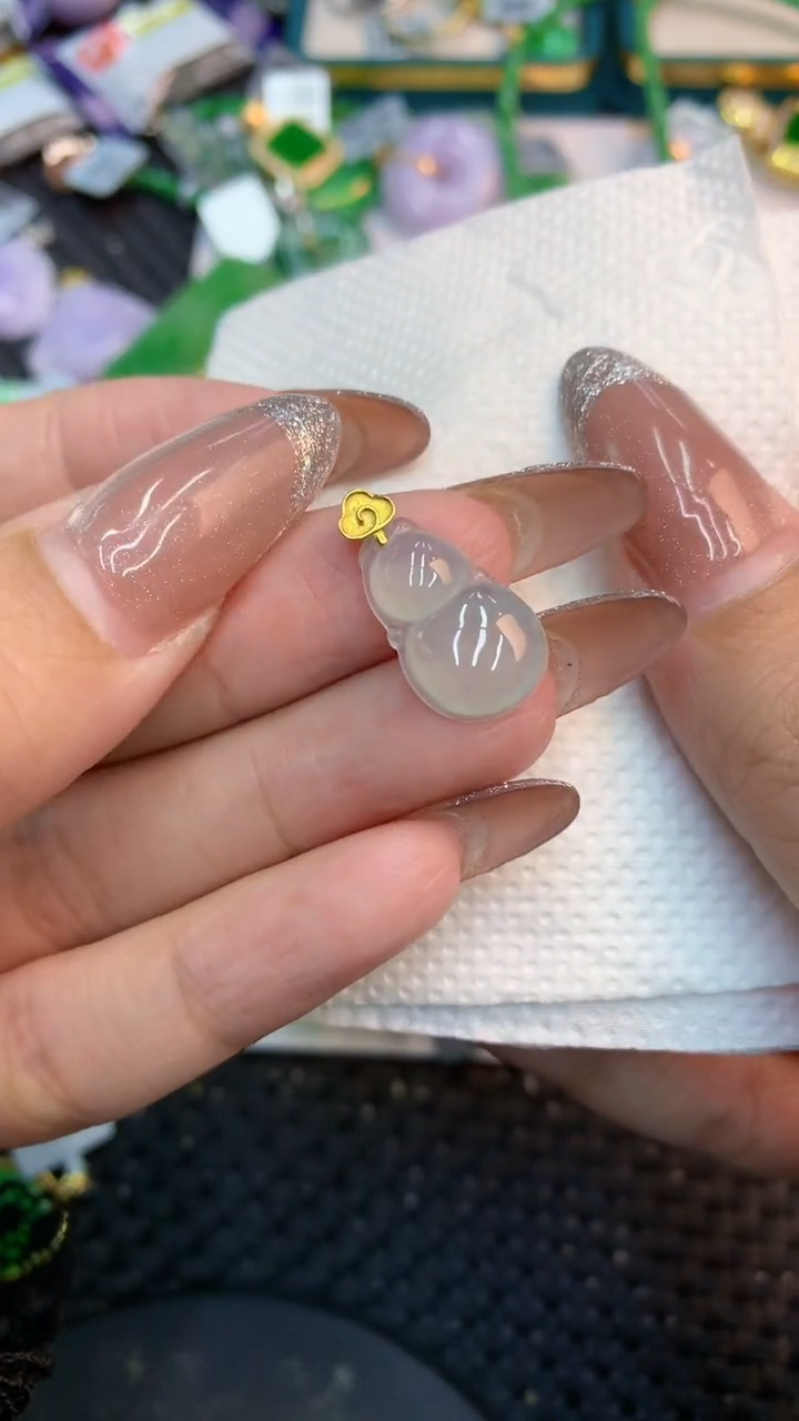 颈饰未镶嵌翡翠1