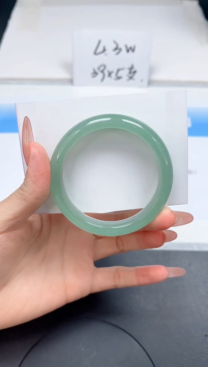 【闪购商品】石英质玉手镯未镶嵌209-54