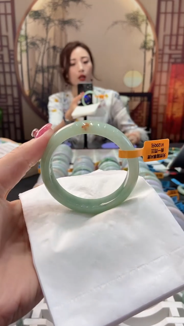 【闪购商品】翡翠手镯未镶嵌00006467