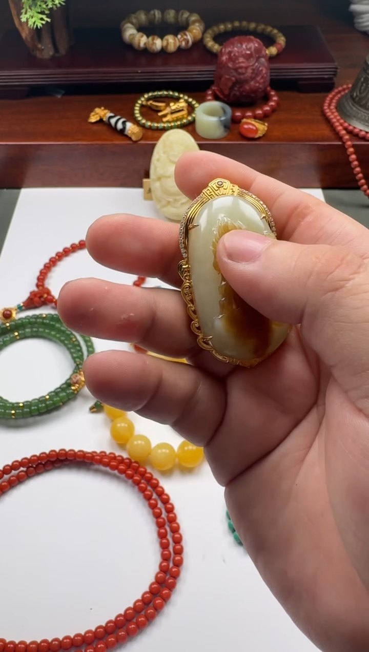 【闪购商品】和田玉（子料）配饰配饰18K金镶嵌配饰配饰