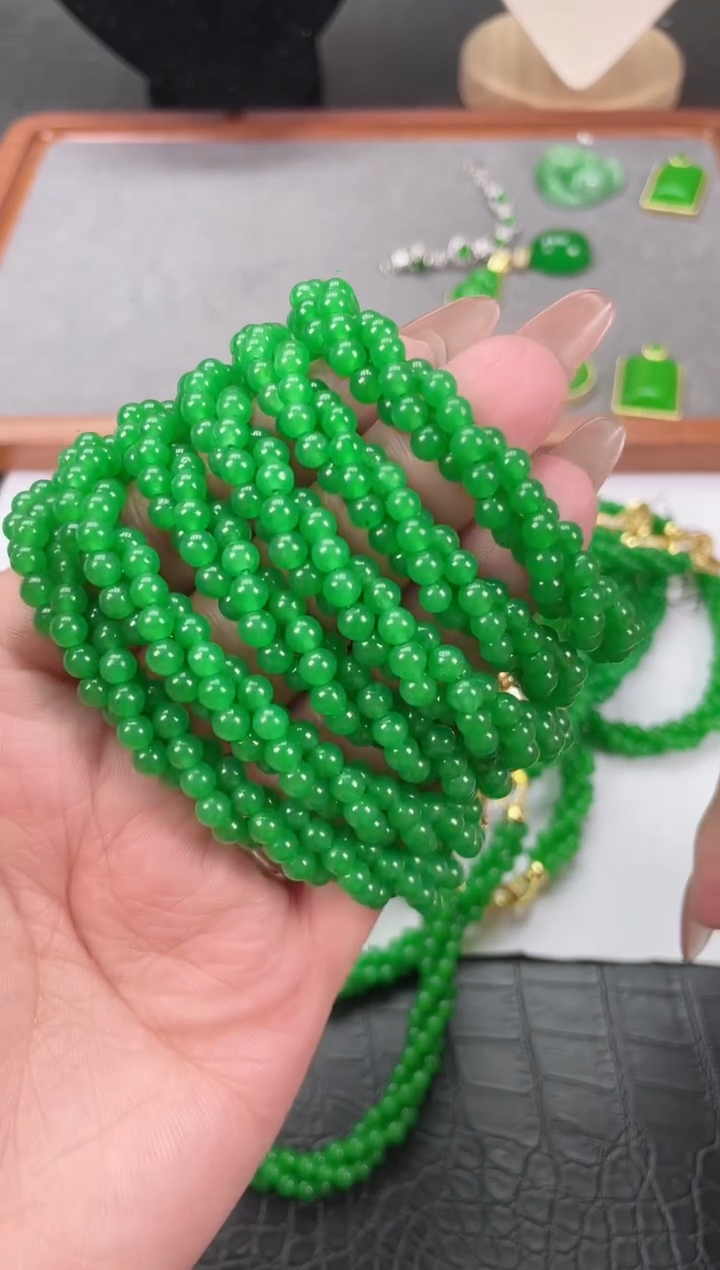 未镶嵌翡翠耳饰小米麻花手串