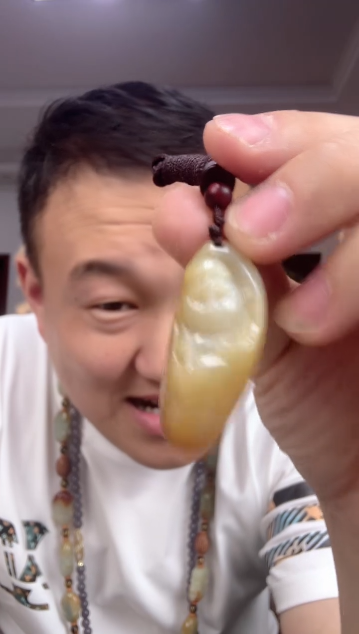 和田玉未镶嵌颈饰1