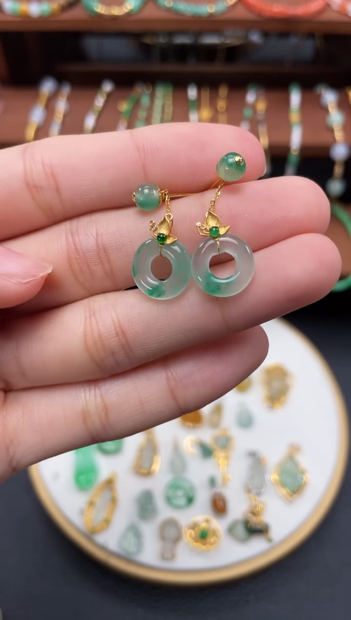 【闪购商品】石英质玉耳钉18K金镶嵌2个   JK658