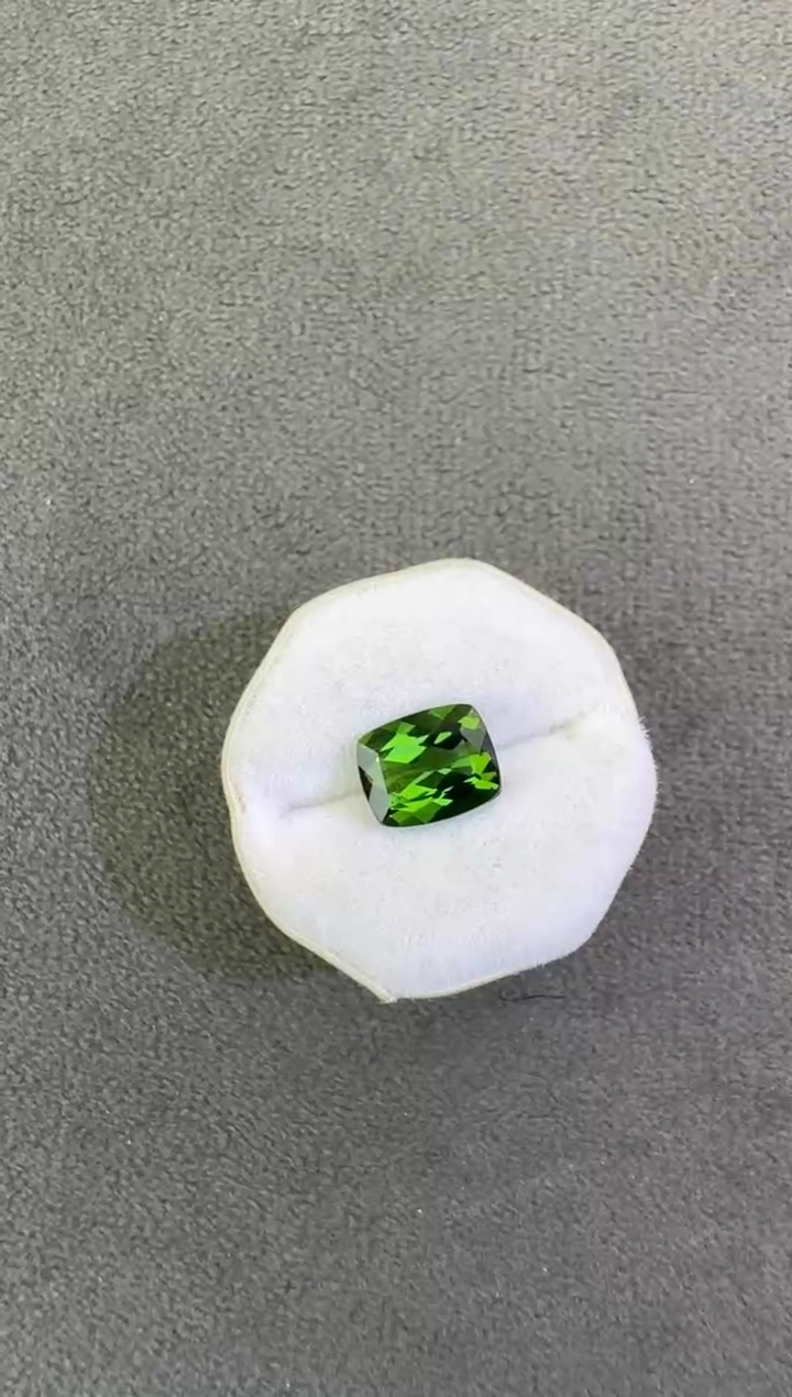 未镶嵌珠宝半成品碧玺1.71ct