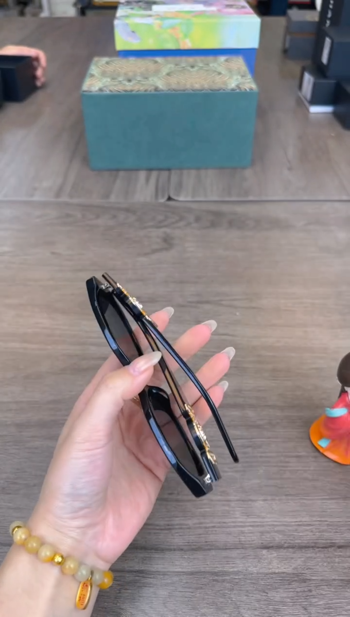 瓷片新号开播漏不停@@CC198