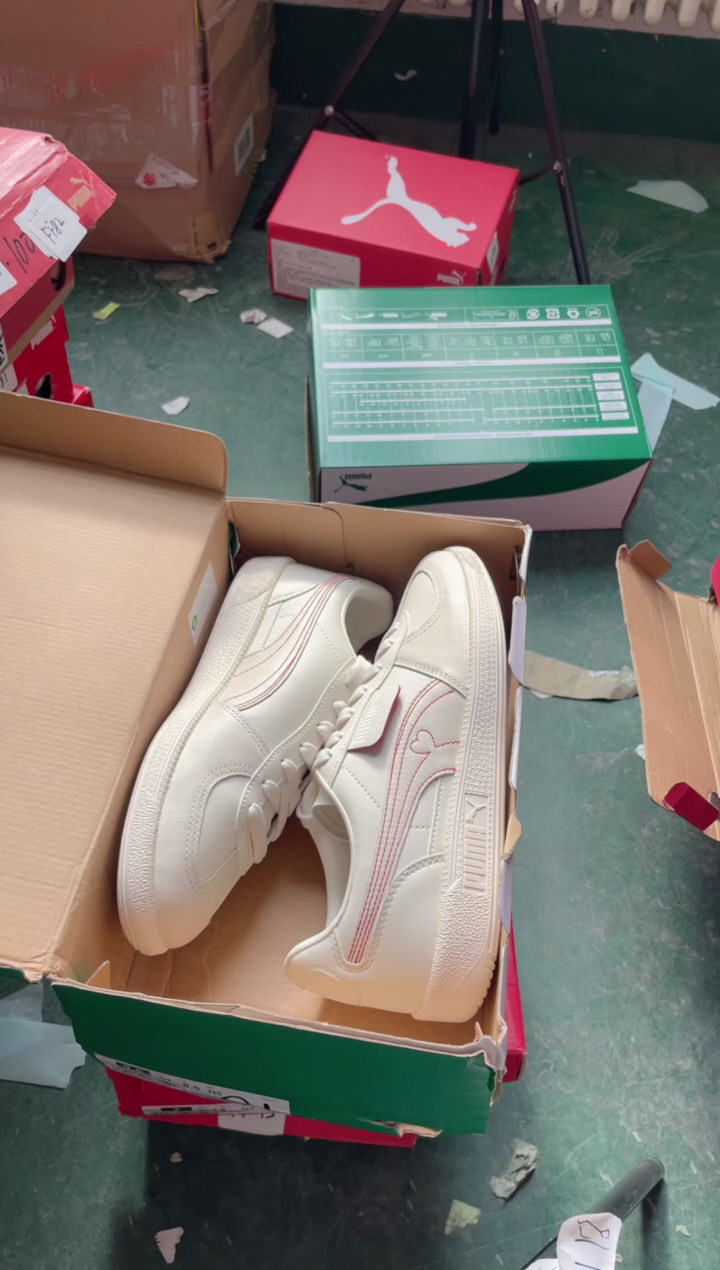 彪马时尚休闲运动鞋41M  TT34