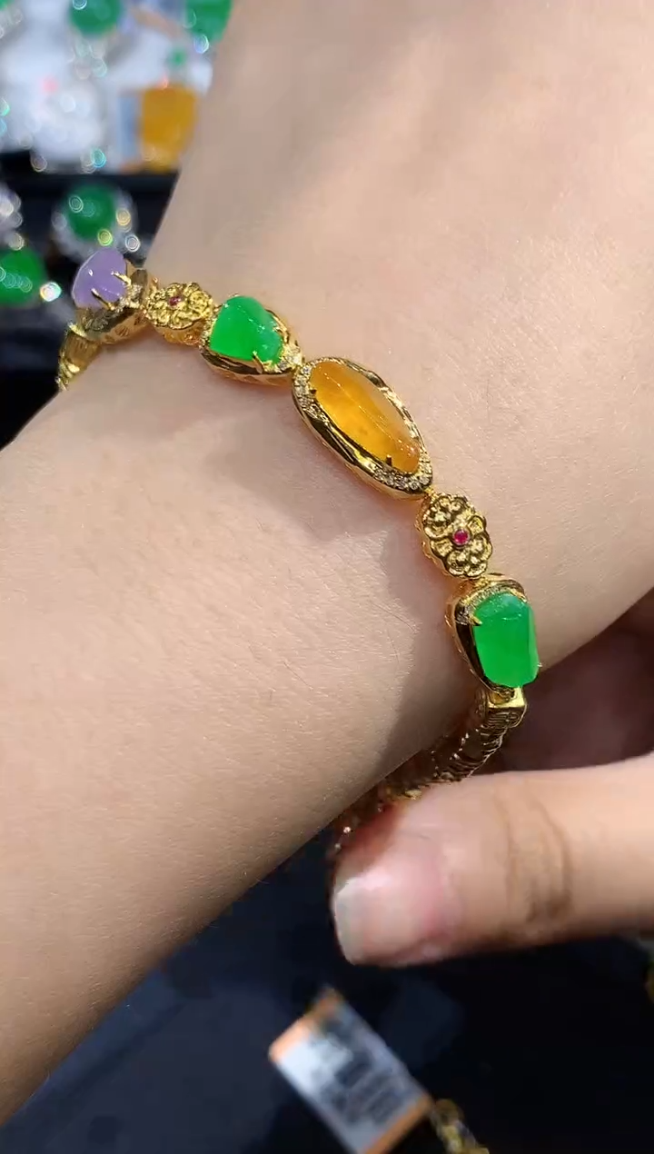 18K金镶嵌手链翡翠CM3多样性发其一