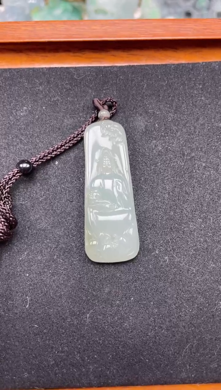 【闪购商品】翡翠颈饰未镶嵌观音
