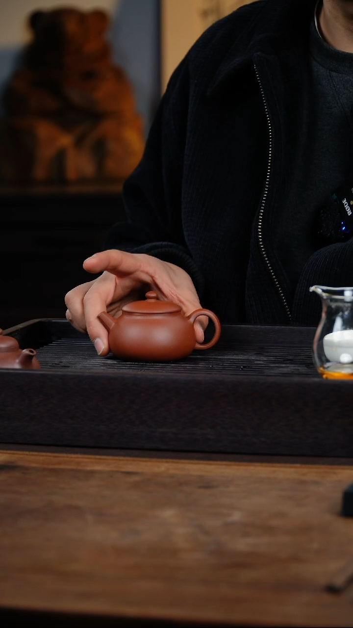 【闪购商品】紫砂茶壶110cc  六合 小杨帆