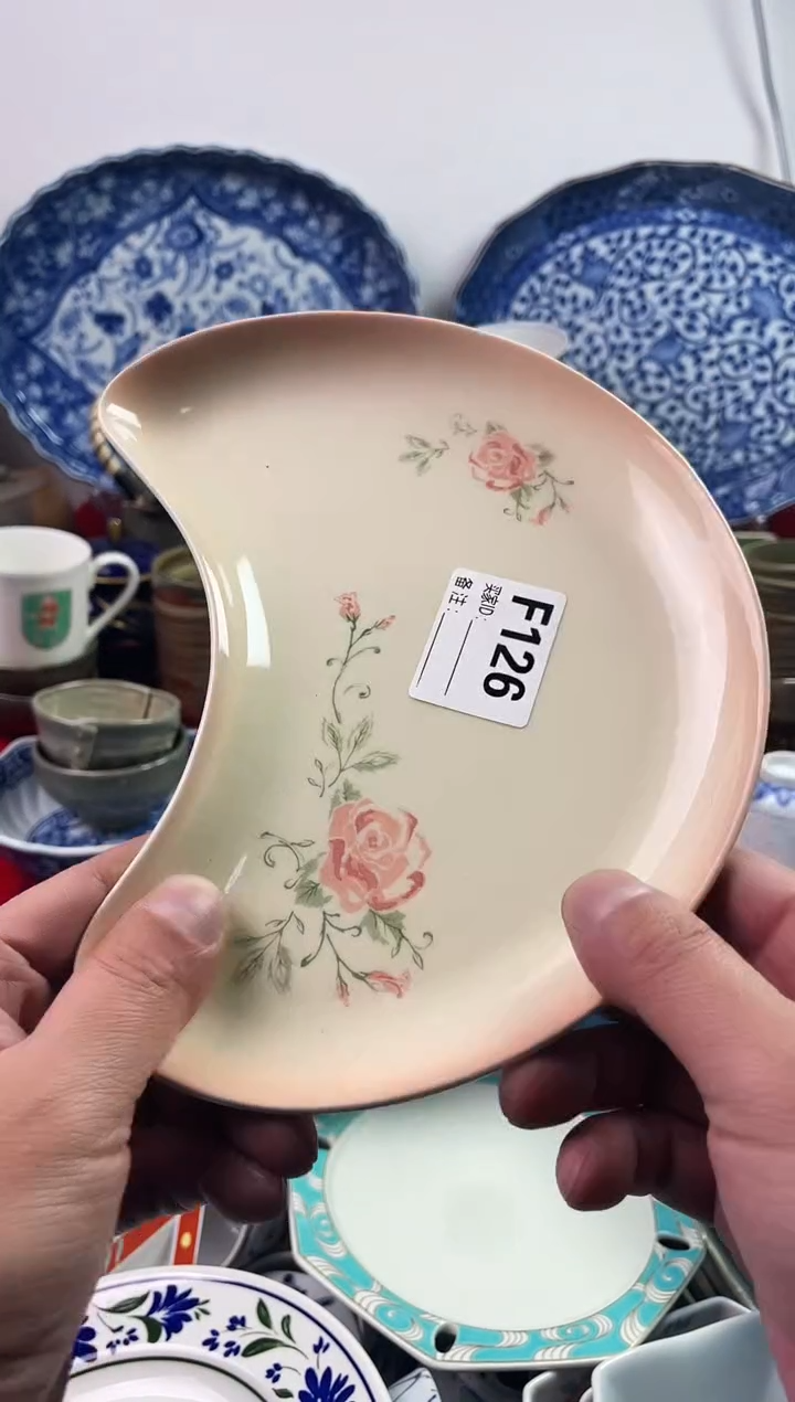 瓷片伊*亿77777777777 F126