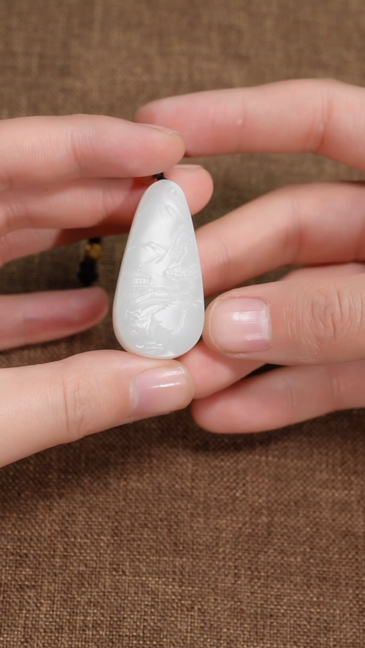 【闪购商品】和田玉颈饰未镶嵌0