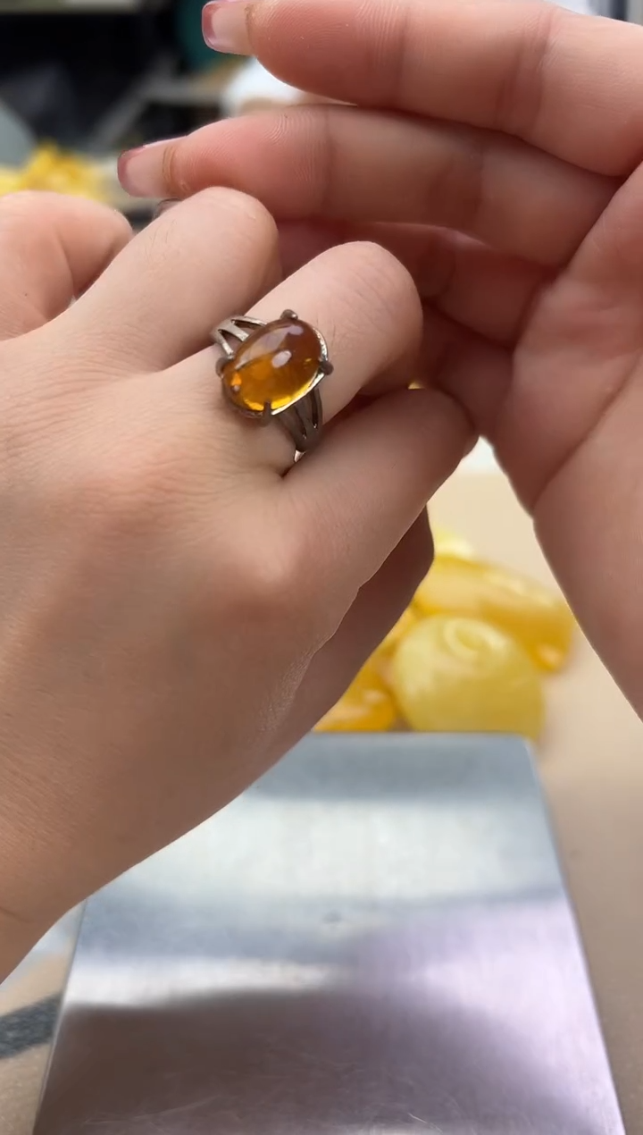 【闪购商品】琥珀裸石银S925镶嵌蜜蜡戒指