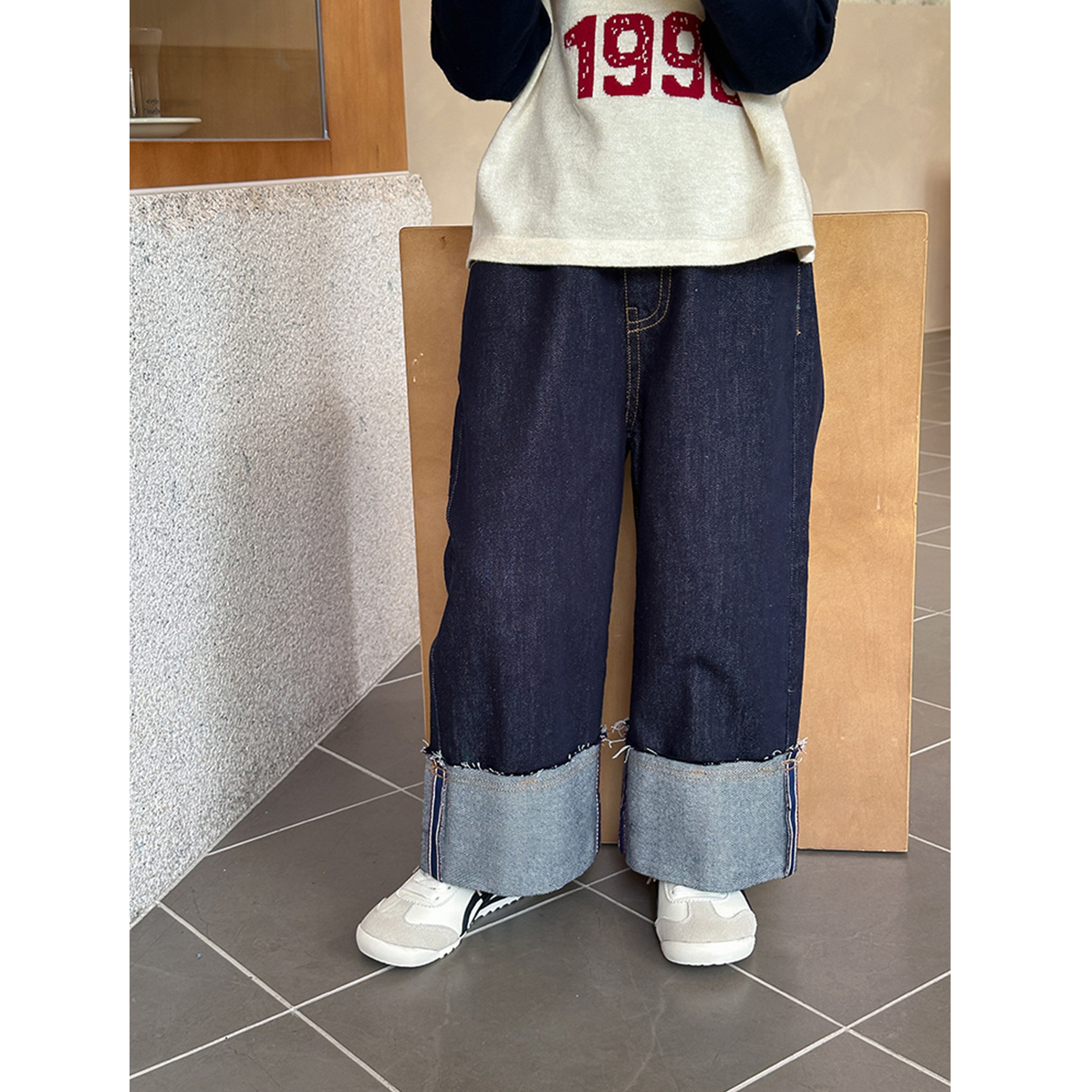 【新品】女童直筒休闲裤儿童秋高品质防褪色翻边牛仔裤潮25F009