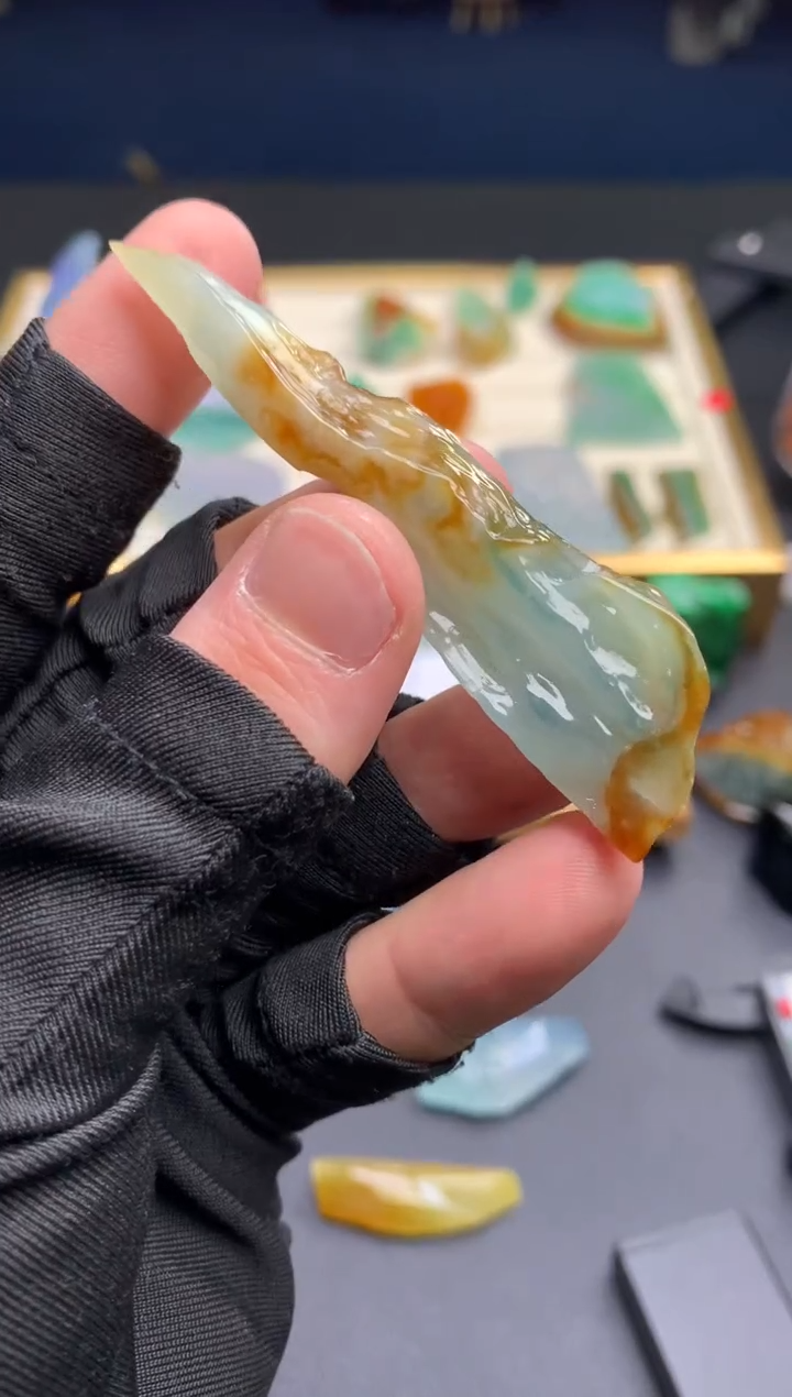 【闪购商品】定制翡翠未镶嵌        