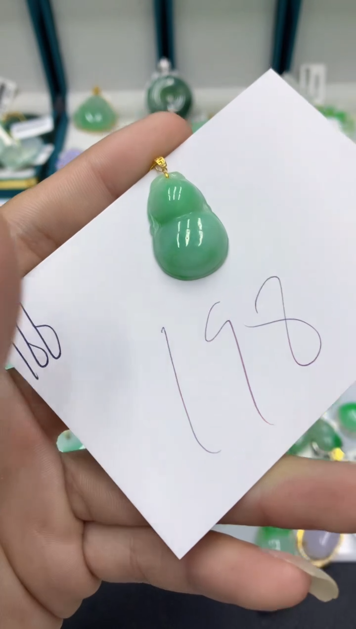 【闪购商品】翡翠颈饰18K金镶嵌翡翠