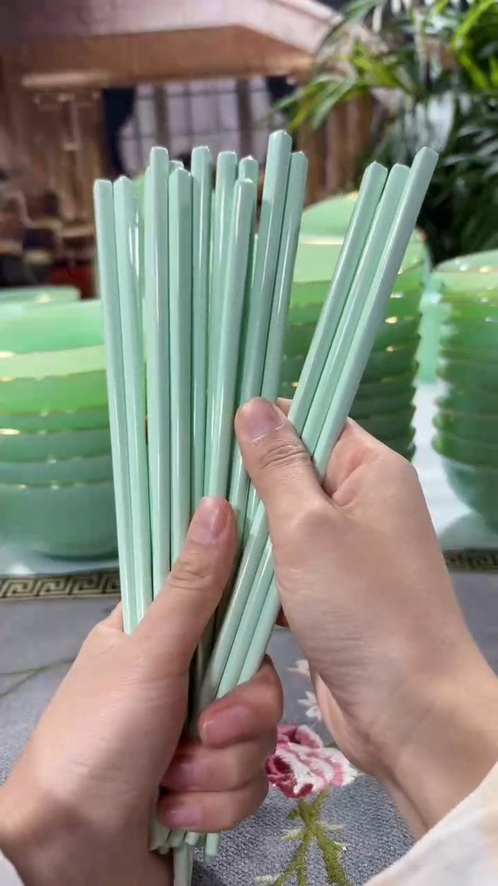 【闪购商品】....玉瓷筷子10双福利价格   