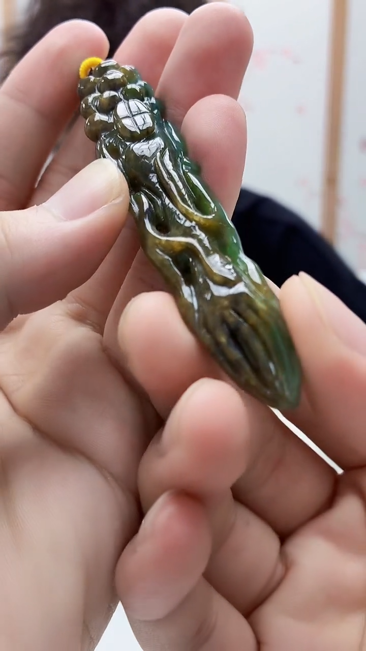 未镶嵌定制翡翠4688bb-毛货挂件62