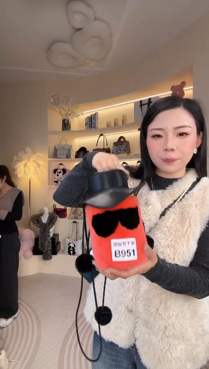 羊毛【闪购商品】女包B951