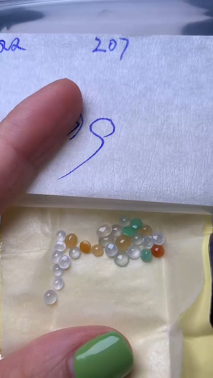 翡翠散珠未镶嵌缅甸天然翡翠A货207