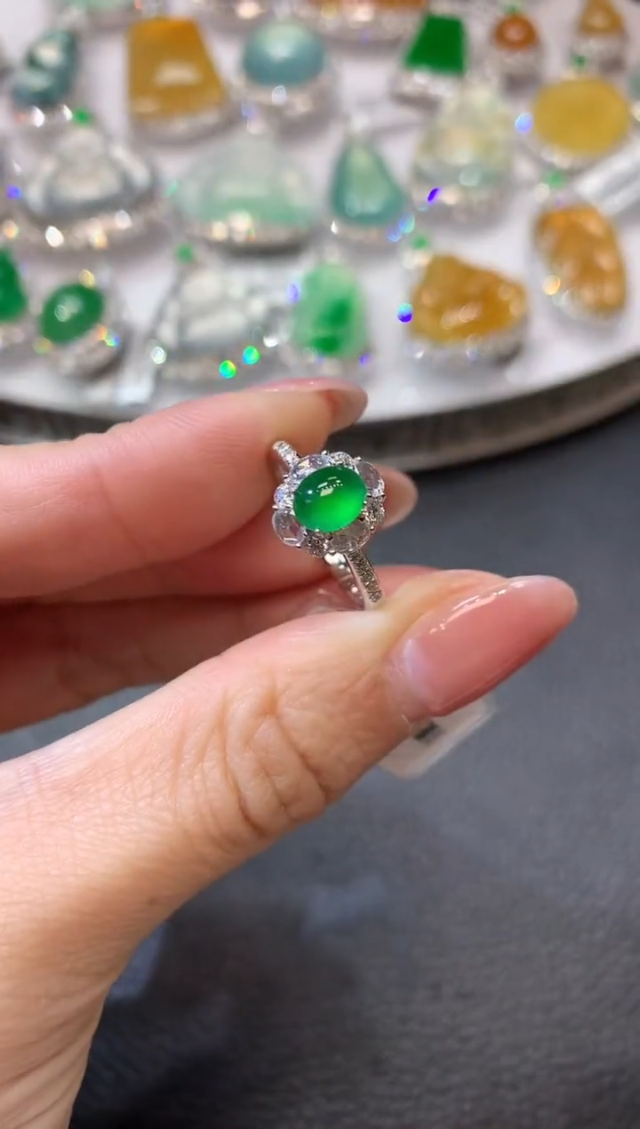 【闪购商品】翡翠戒指18K金镶嵌D33一件