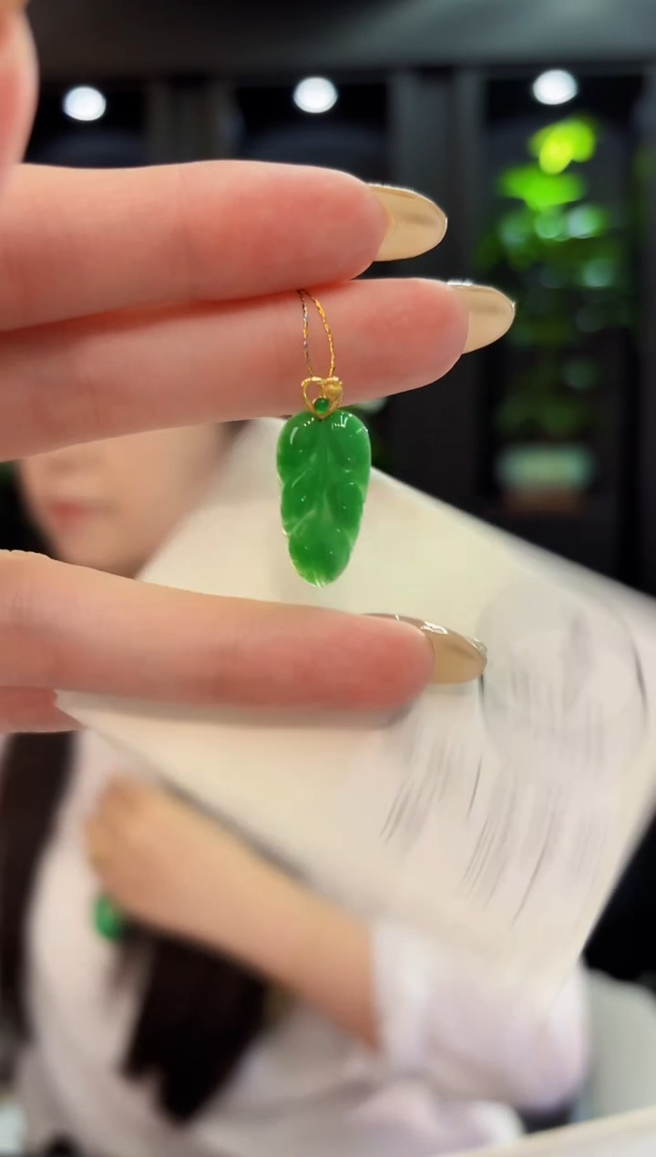 翡翠18K金镶嵌颈饰缅料A货/多样性发货/一件