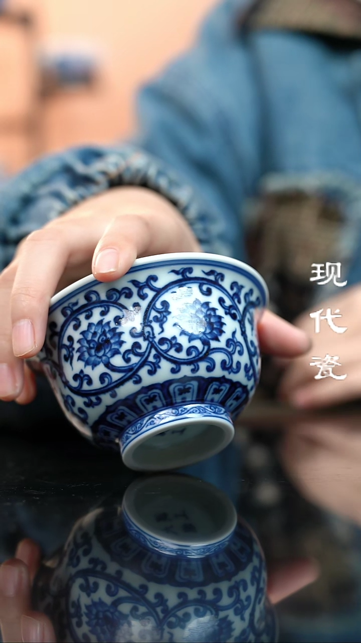 景德镇易梵辰手工手绘双勾莲缠枝莲压手杯