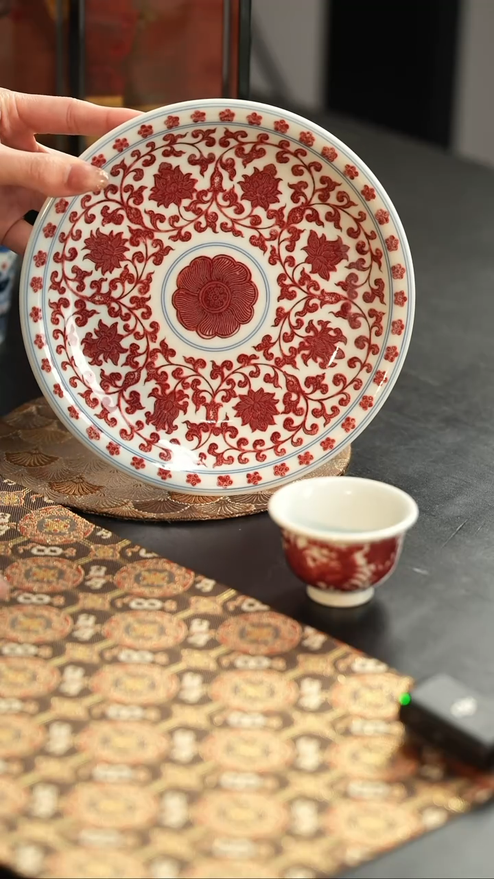 【闪购商品】杯屹朴堂釉里红缠枝
