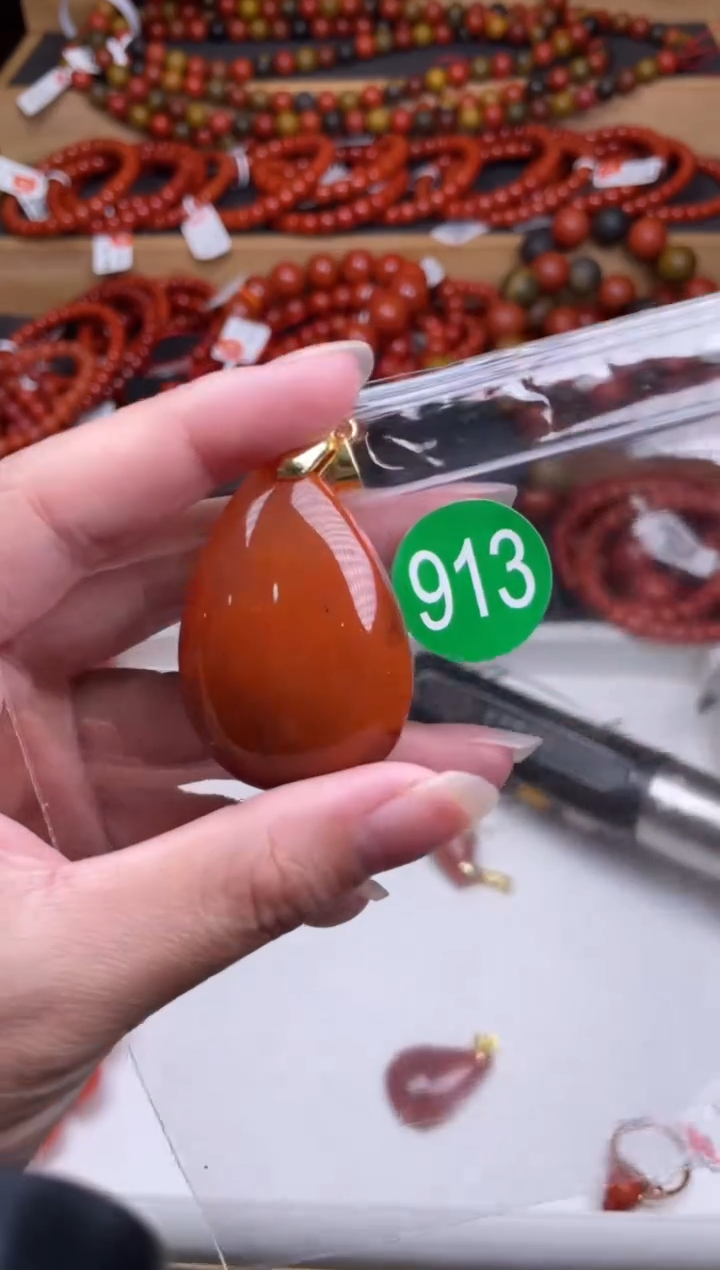 【闪购商品】南红玛瑙珠宝奇石未镶嵌913-