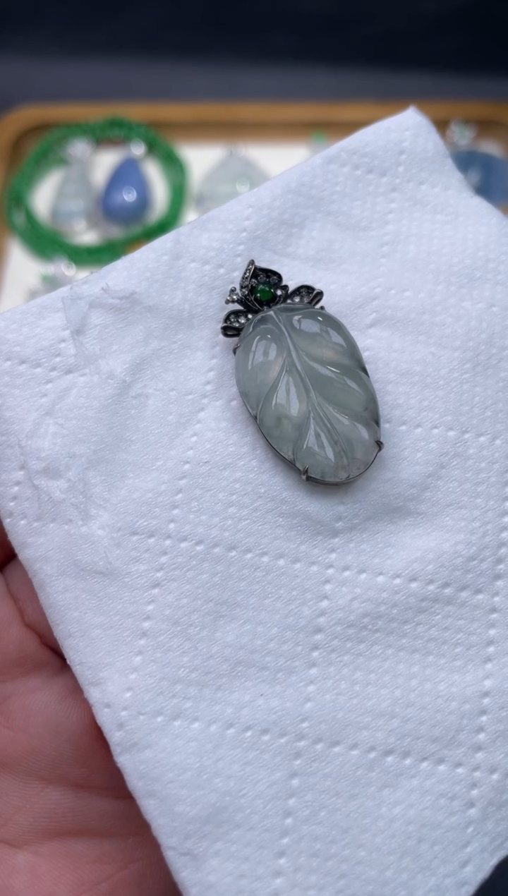 【闪购商品】翡翠颈饰18K金镶嵌48..........