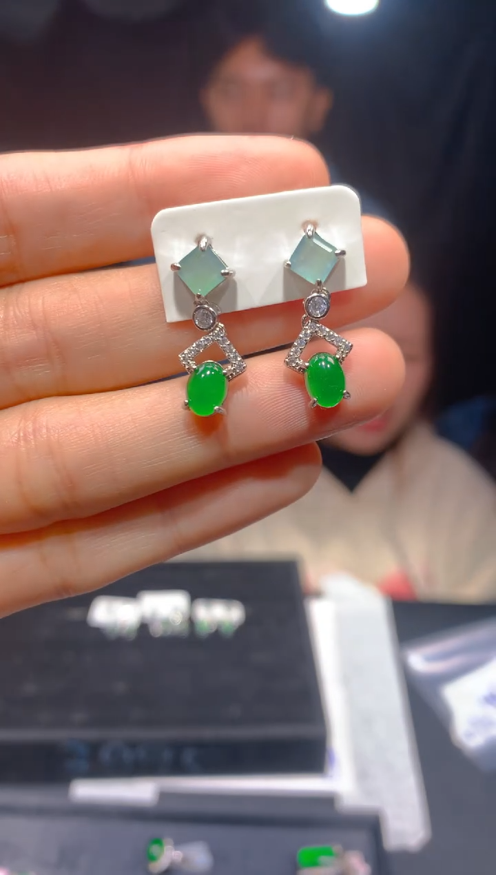 【闪购商品】定制翡翠未镶嵌82多样性发货（发其一）