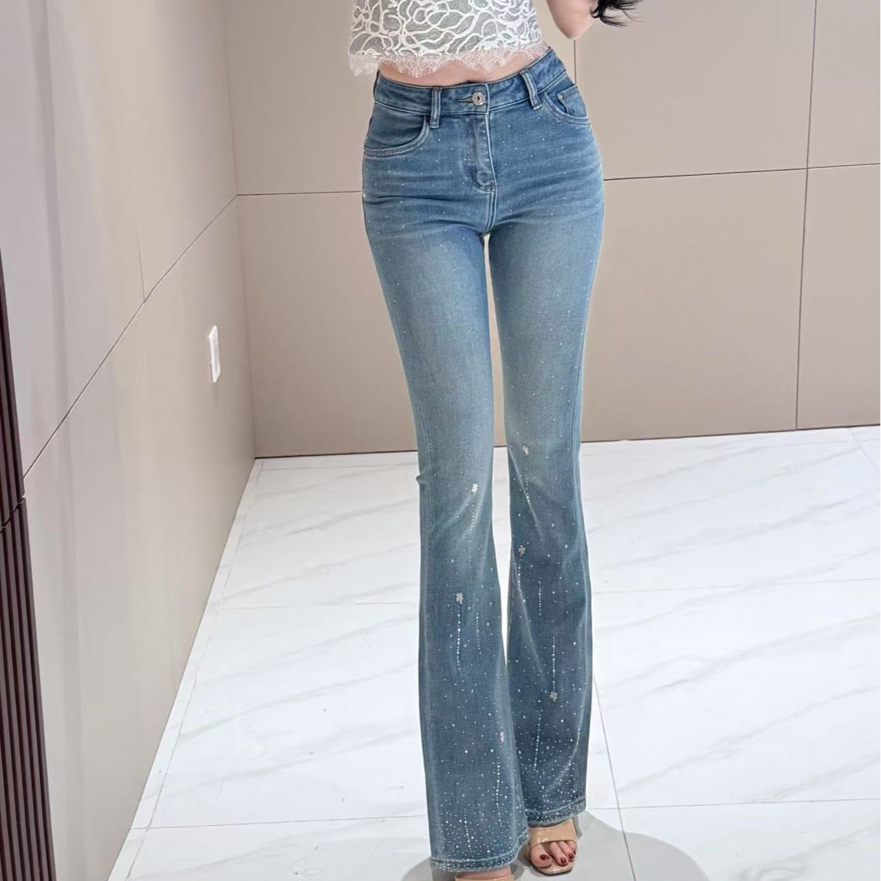 高腰烫钻百搭修身弹力喇叭牛仔裤