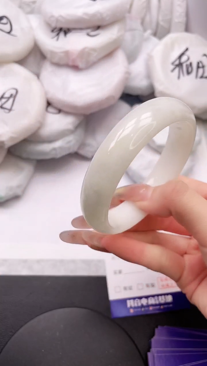 【闪购商品】和田玉手镯未镶嵌13K326-58