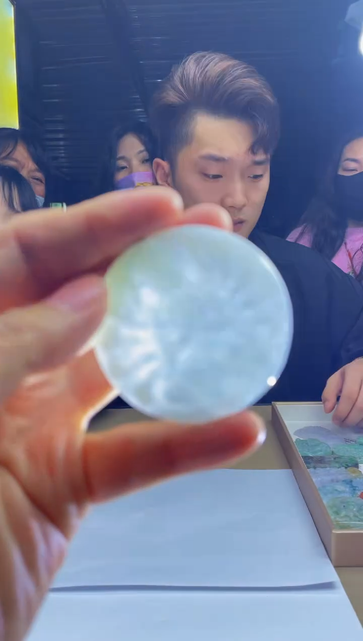 【闪购商品】定制翡翠未镶嵌          2052