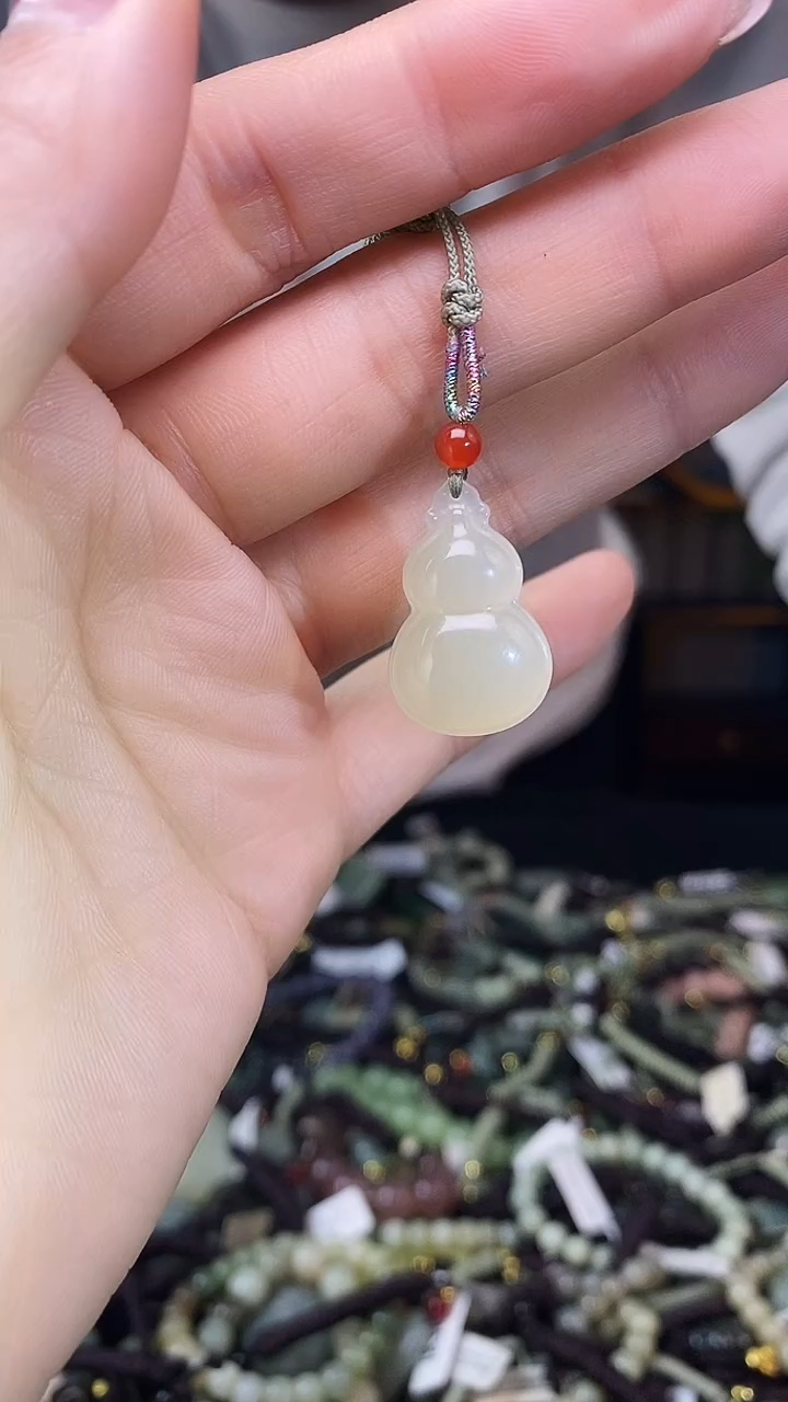 颈饰未镶嵌和田玉多样性发货，拍一发一