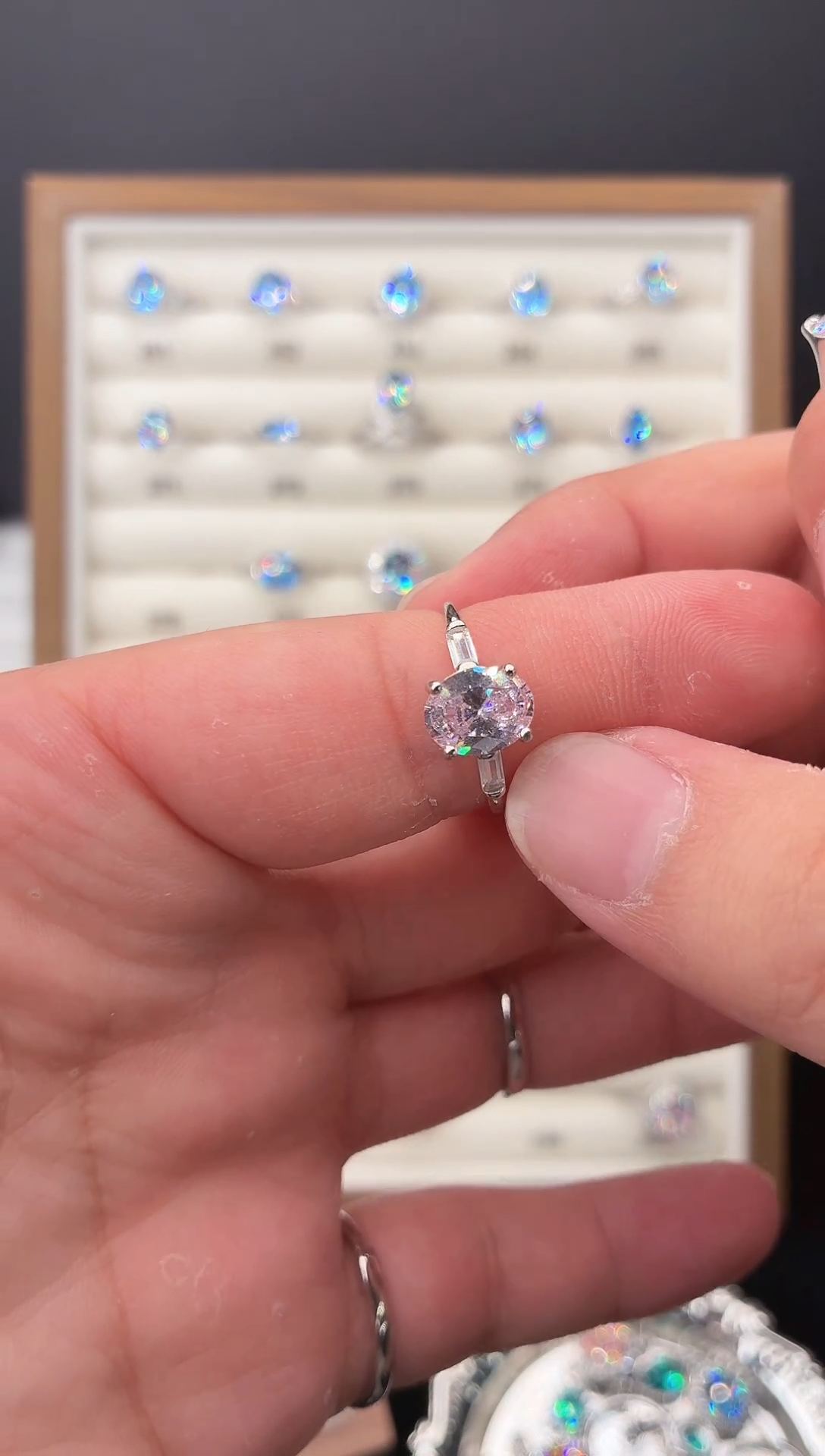 银S925镶嵌戒指绿柱石（摩根石）1111111111111