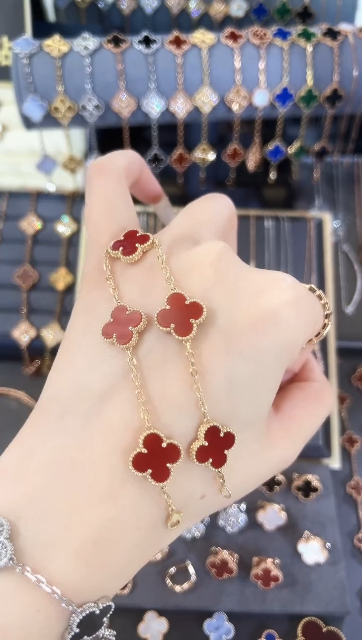 【闪购商品】玛瑙/玉髓手链18K金镶嵌K黄手链