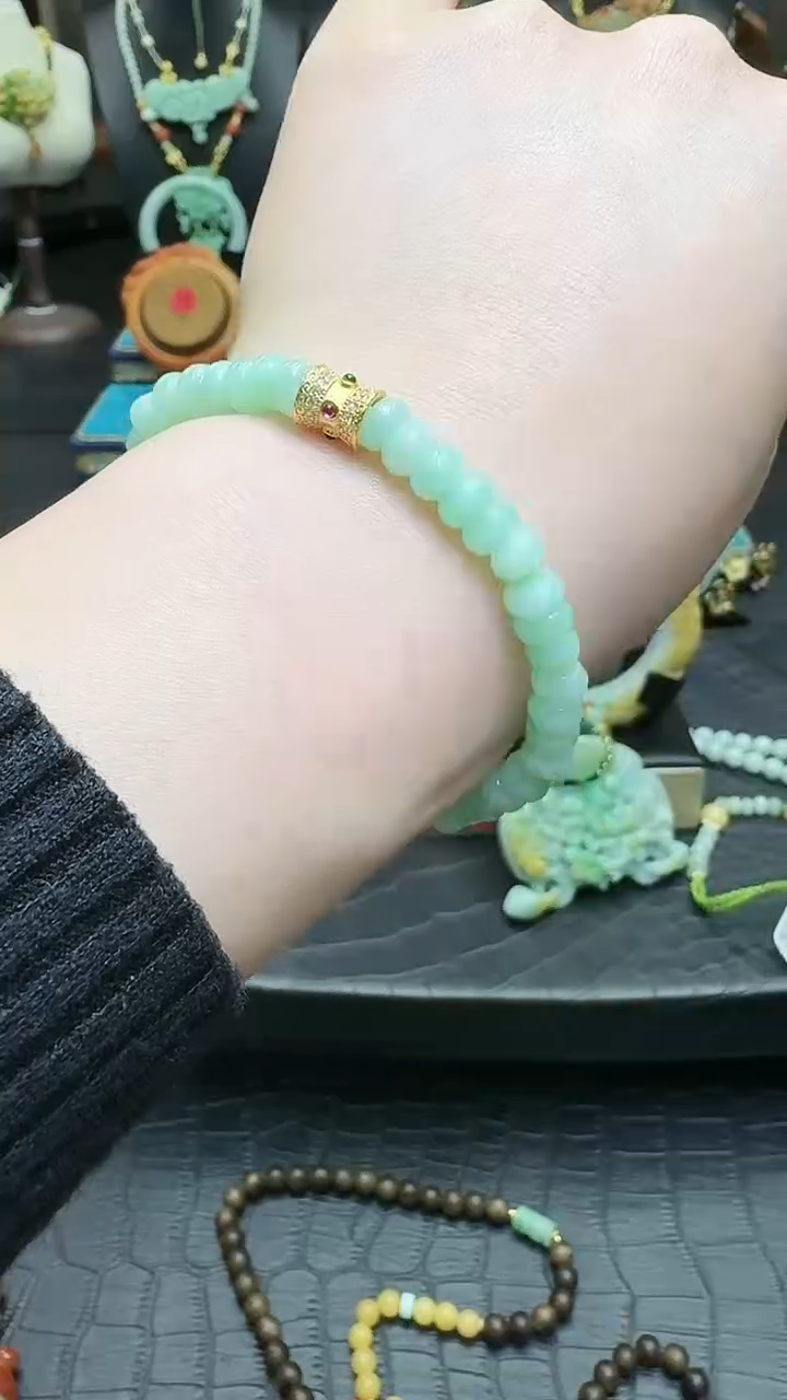 【闪购商品】翡翠手链未镶嵌圆珠
