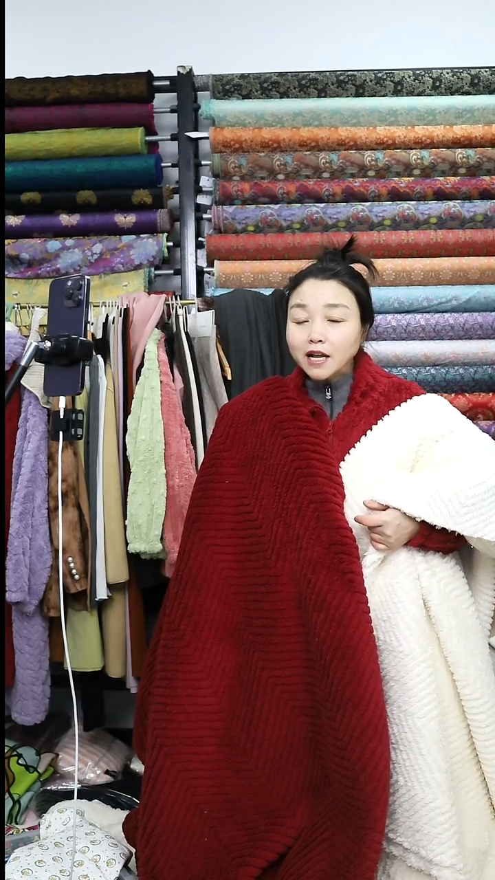 莫代尔纤维张*妈牛奶绒-双面白色2.3米81元