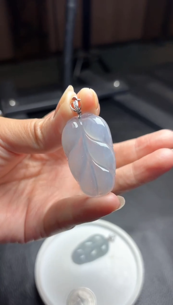 【闪购商品】翡翠颈饰18K金镶嵌YM874-2叶子