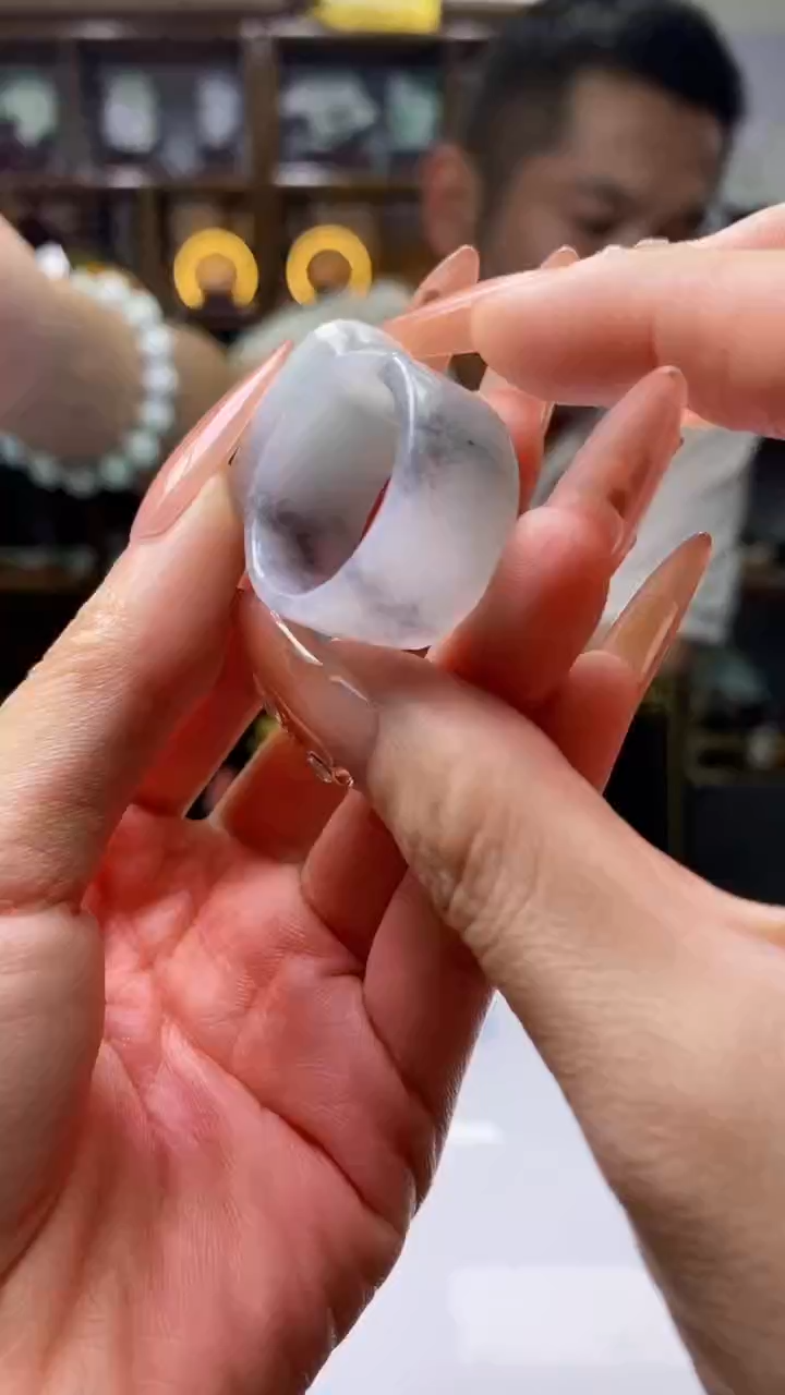 翡翠未镶嵌颈饰2772