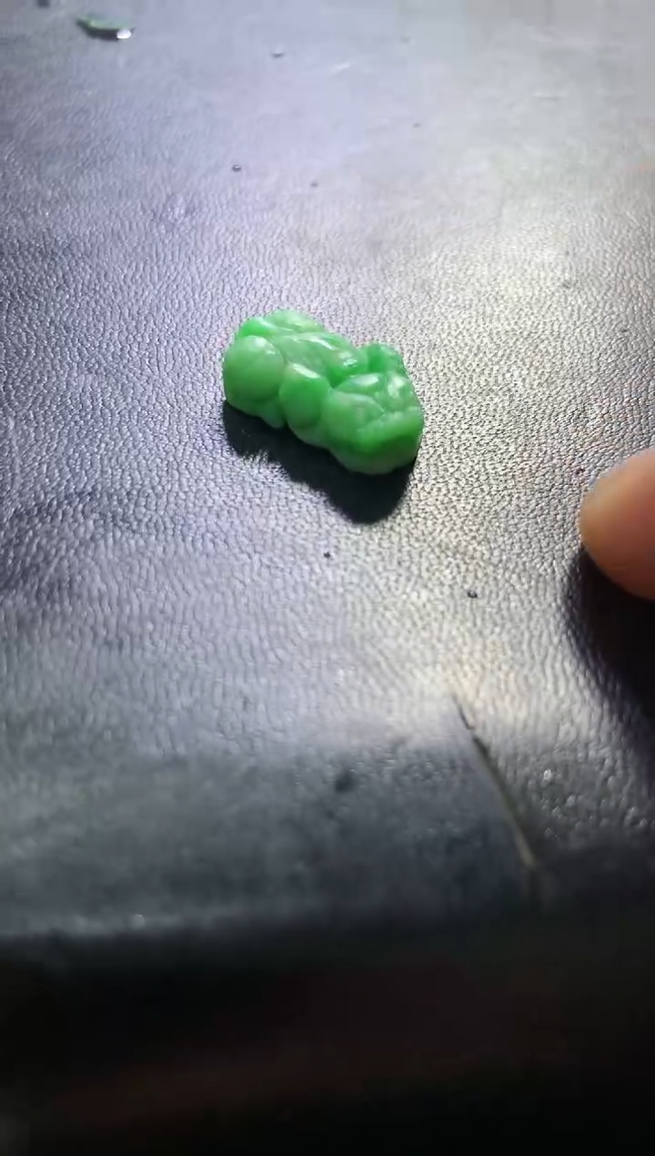 未镶嵌定制翡翠挂件