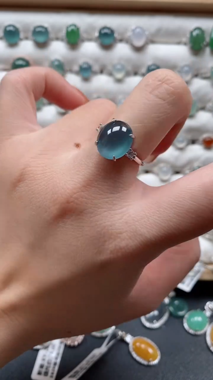 【闪购商品】翡翠戒指银S925镶嵌一物一证一礼盒